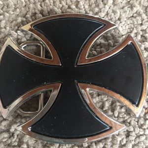 Black cross belt buckle